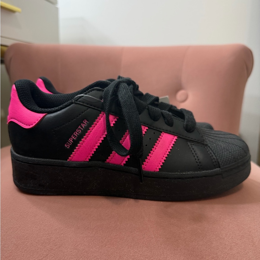 Adidas Girls Superstar Black Sneakers with Hot Pink Stripes